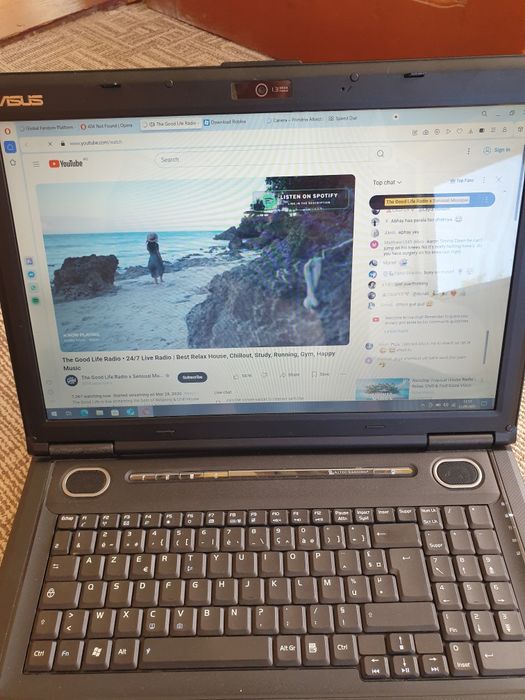 Laptop Asus fara incarcator