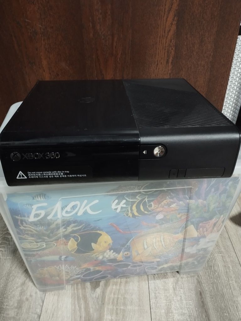 Xbox 360 E конзола