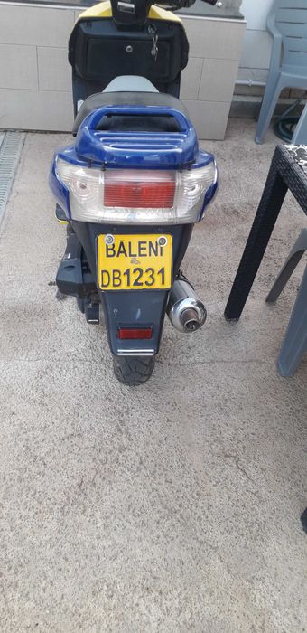 Scuter pe benzina 49 cmc
