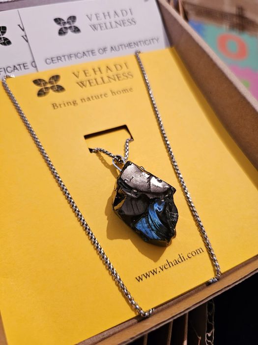 НОВИ НА ЕДРО ! Медальони от шунгит !