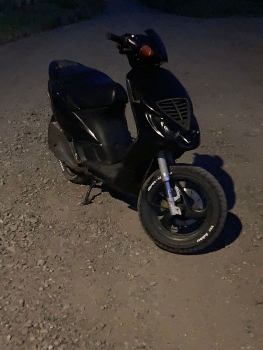Vând scuter Piaggio NGR mc3