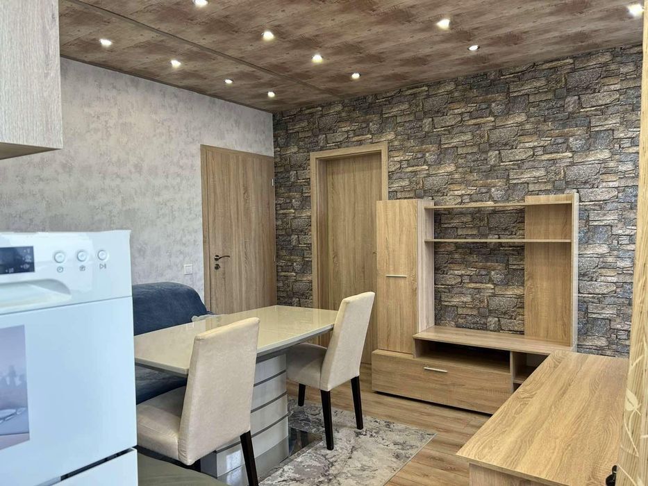 Дава се под наем Двустаен апартамент в София, Левски Г - 64 кв.м за 625 € - Снимка #2