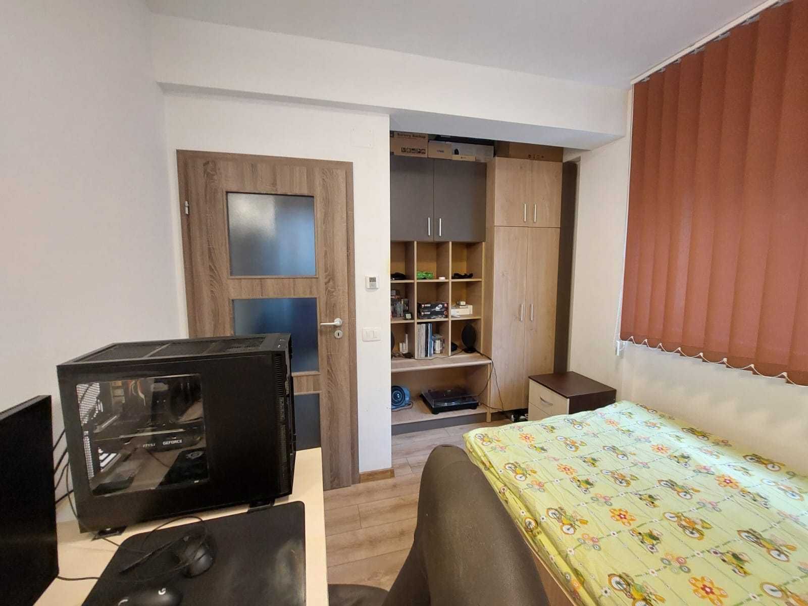 Apartament de vanzare 3 camere zona centrala