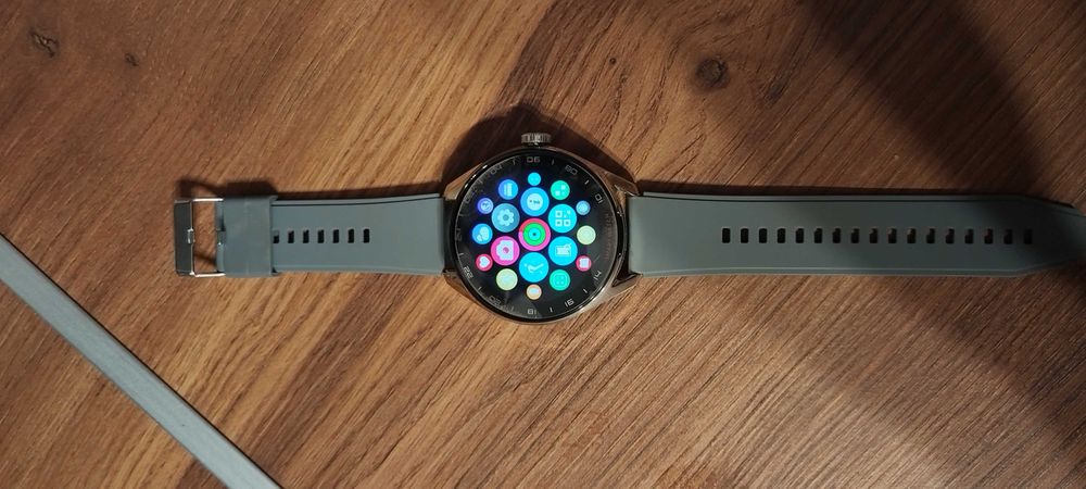 Смарт часовник smart watch