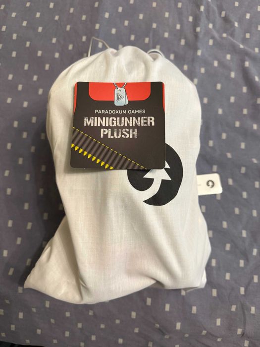 Продавам колекция Paradoxum Games меки играчки-6бр.