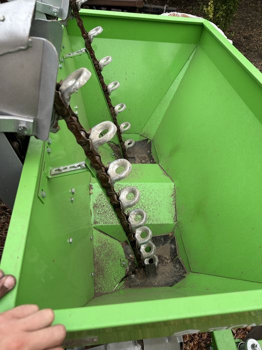 Masina plantat cartofi aproape noua