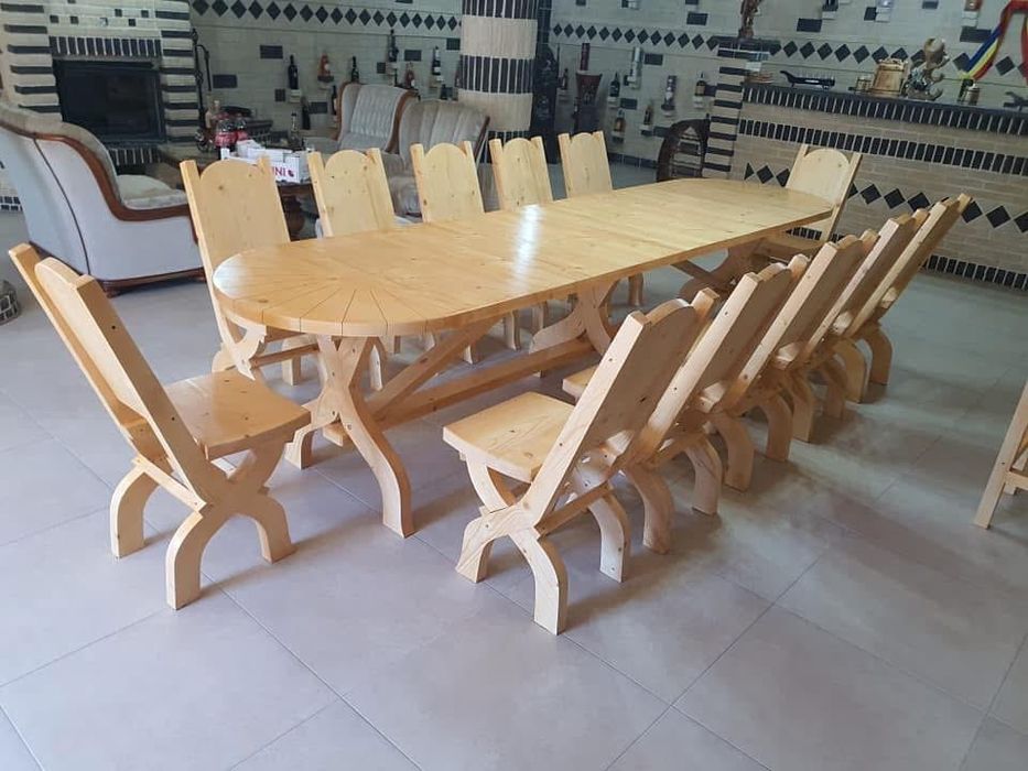 Mese și mobilier din lemn masiv - la comandă