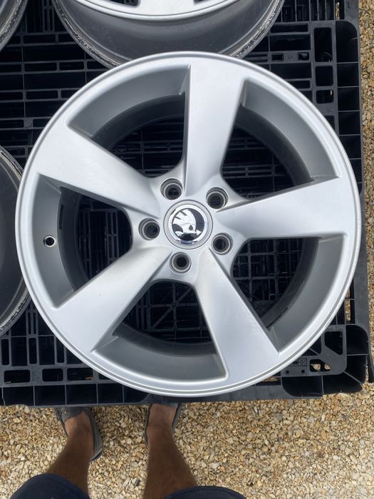 17 цола 5 х 112 мм Ауди , Фолксваген , VW , Шкода , Мерцедес , Сеат