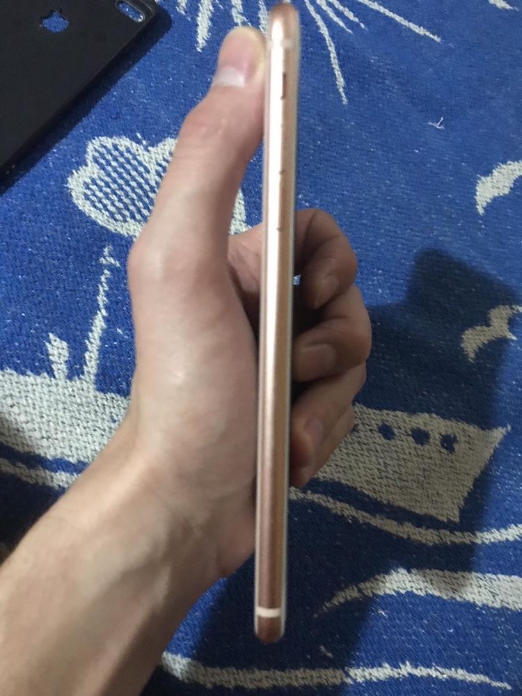 iphone 8 plus 64GB