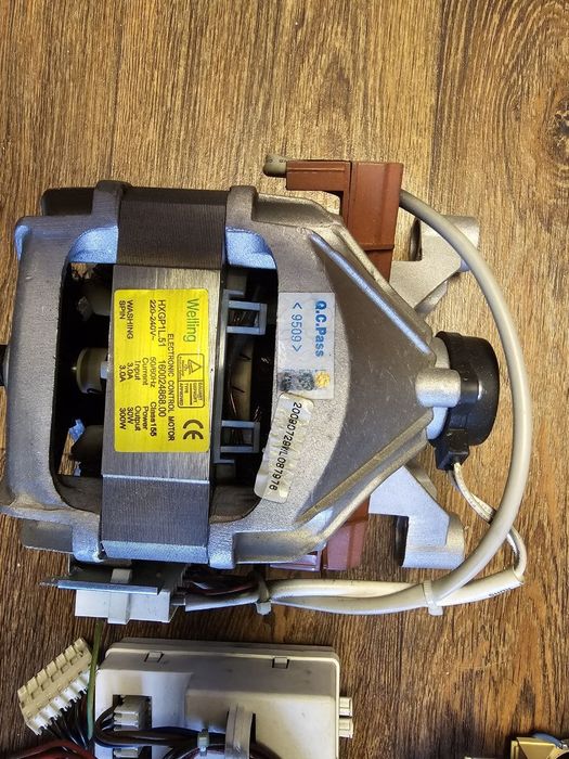 Запчасти Indesit