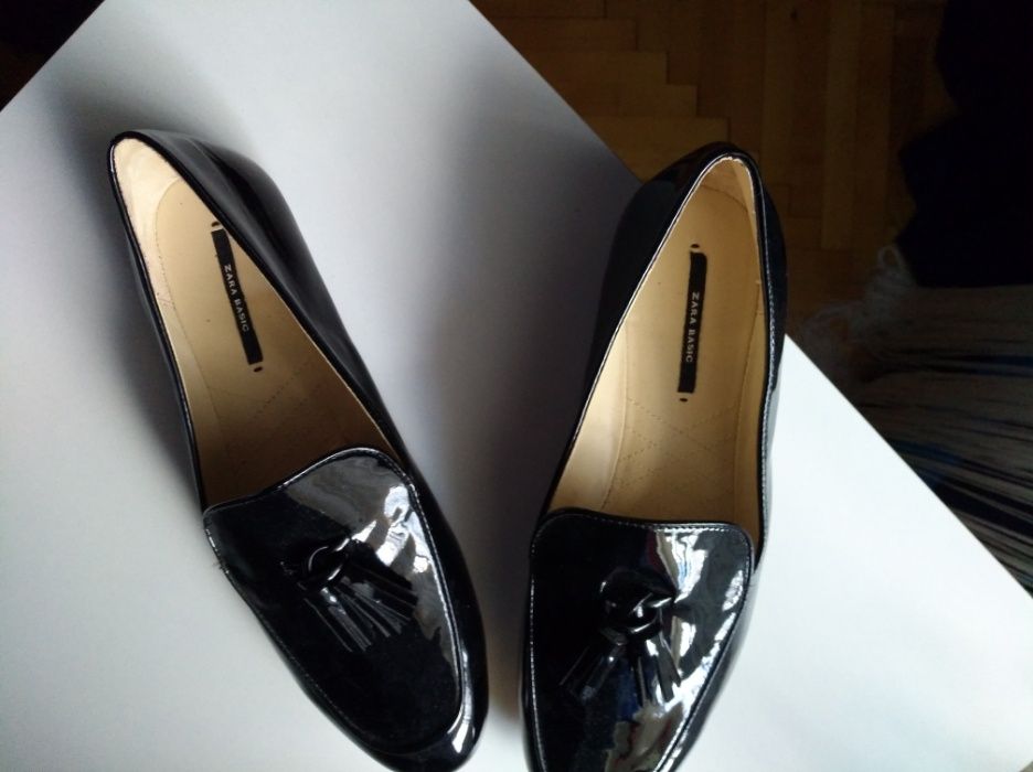 Pantofii Zara Femei