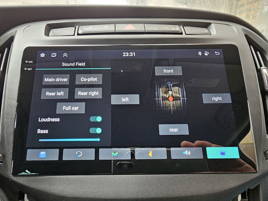 Автомобилна мултимедия 9"