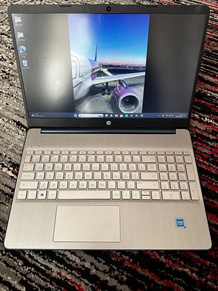 Laptop HP 15s-fq3007nq