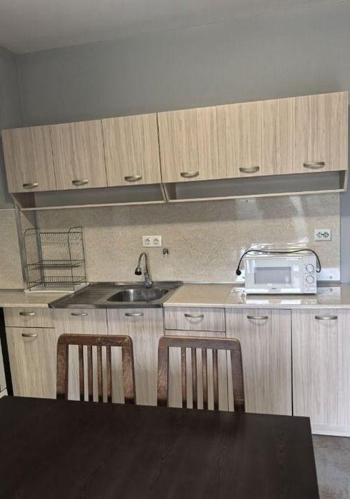 Тристаен апартамент под наем в жк. Христо Смирненски