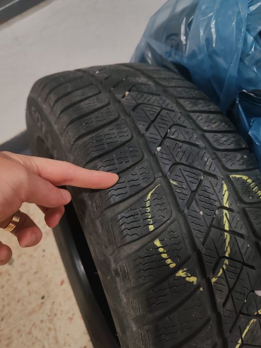 Cauciucuri de Iarna Pirelli 205 60 R16