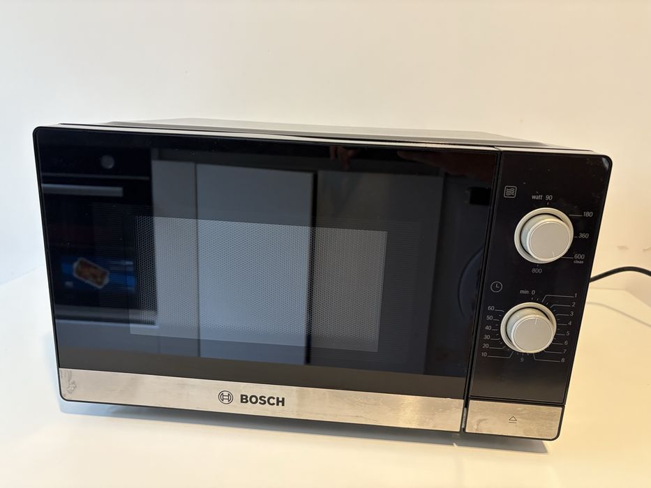 Vand cuptor microunde bosch