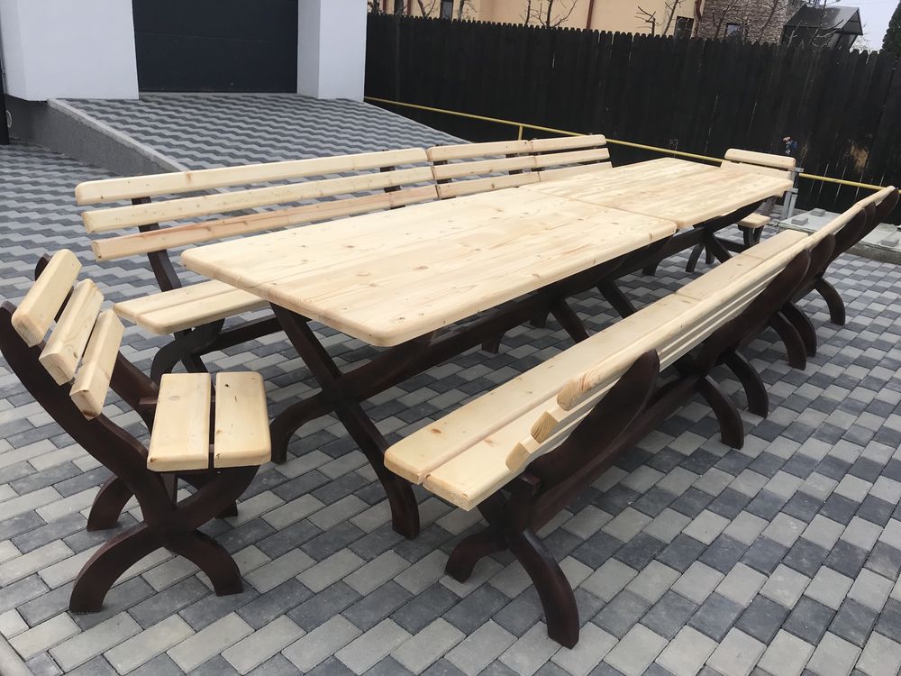Set masa si banci de grădina din lemn