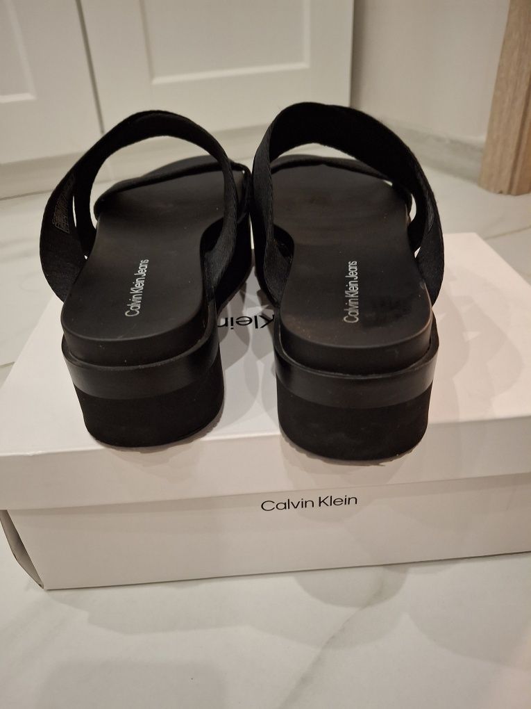 Чехли на платформа Calvin Klein