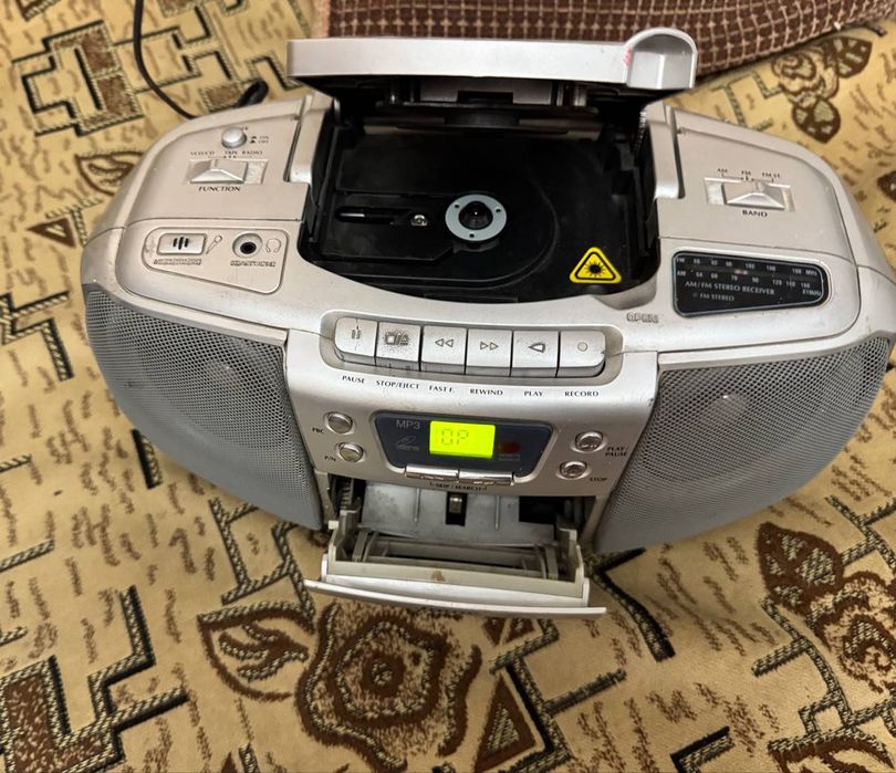 Продам магнитофон рабочем состоянии