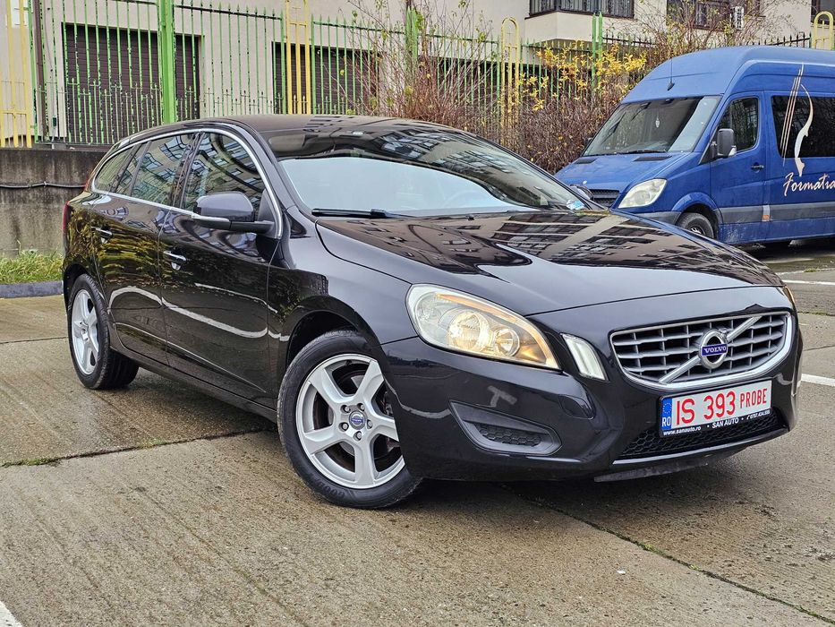 Volvo V60 2012 2.0 D4 163 CP euro 5 / RATE fara avans
