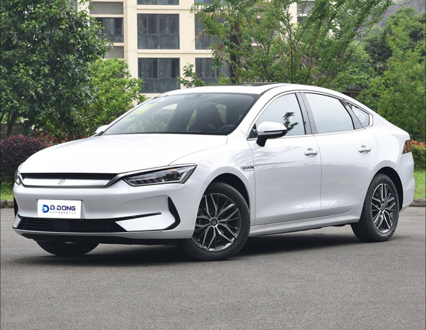 Taksi xizmatlari BYD Qin avto kamfort shaxar va viloyatla boylab sayox