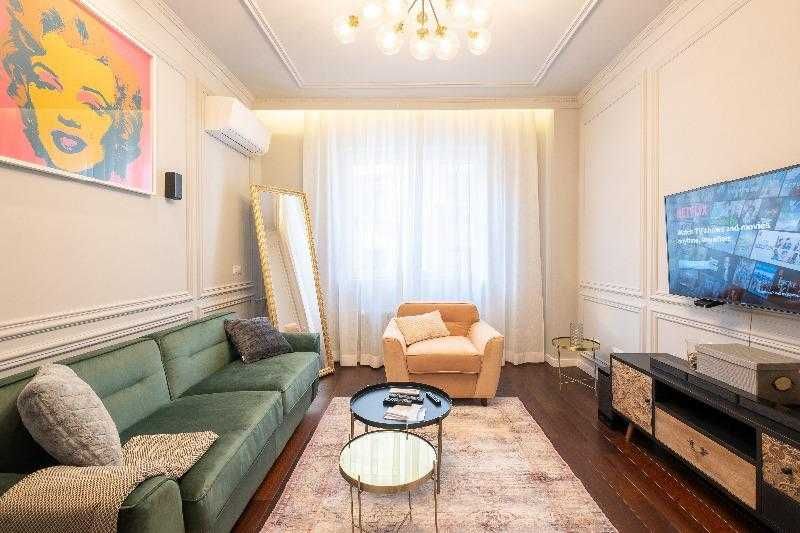 Дава се под наем Тристаен апартамент в София, Люлин 6 - 90 кв.м за 380 € - Снимка #2
