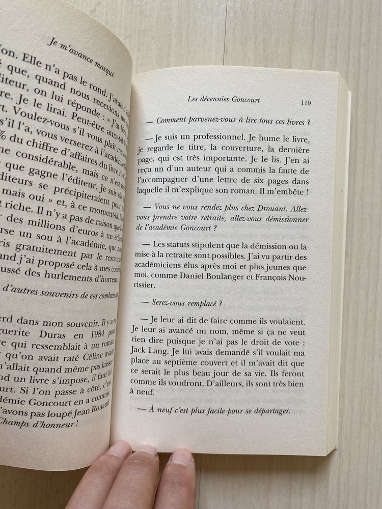 Je m'avance masqué, Michel Tournier *lb. franceză