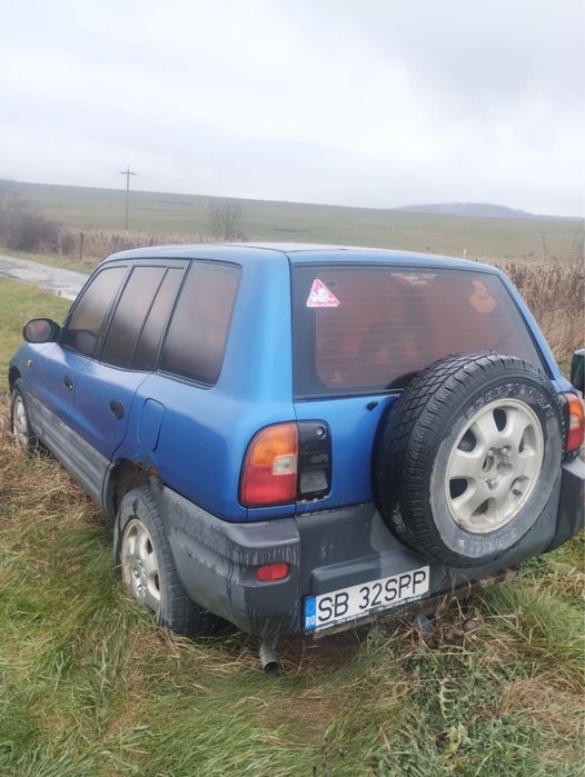 Toyota rav 4 acte la zi