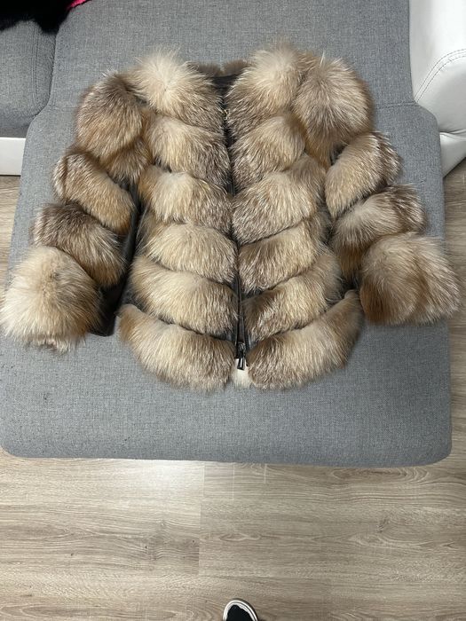 Blana naturala de vulpe canadiana V shape