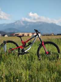 Saracen Myst X 29 Carbon - bicicleta downhill