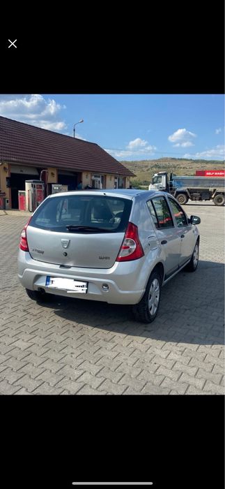 Vand dacia sandero motor  1.4