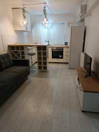 Inchiriez apartament  studio Apărătorii patriei