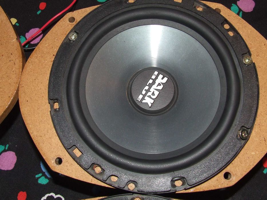 Montaj subwoofer auto, difuzoare, izolari fonice
