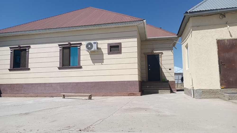 Коммунизм жастар55 үй сатылады