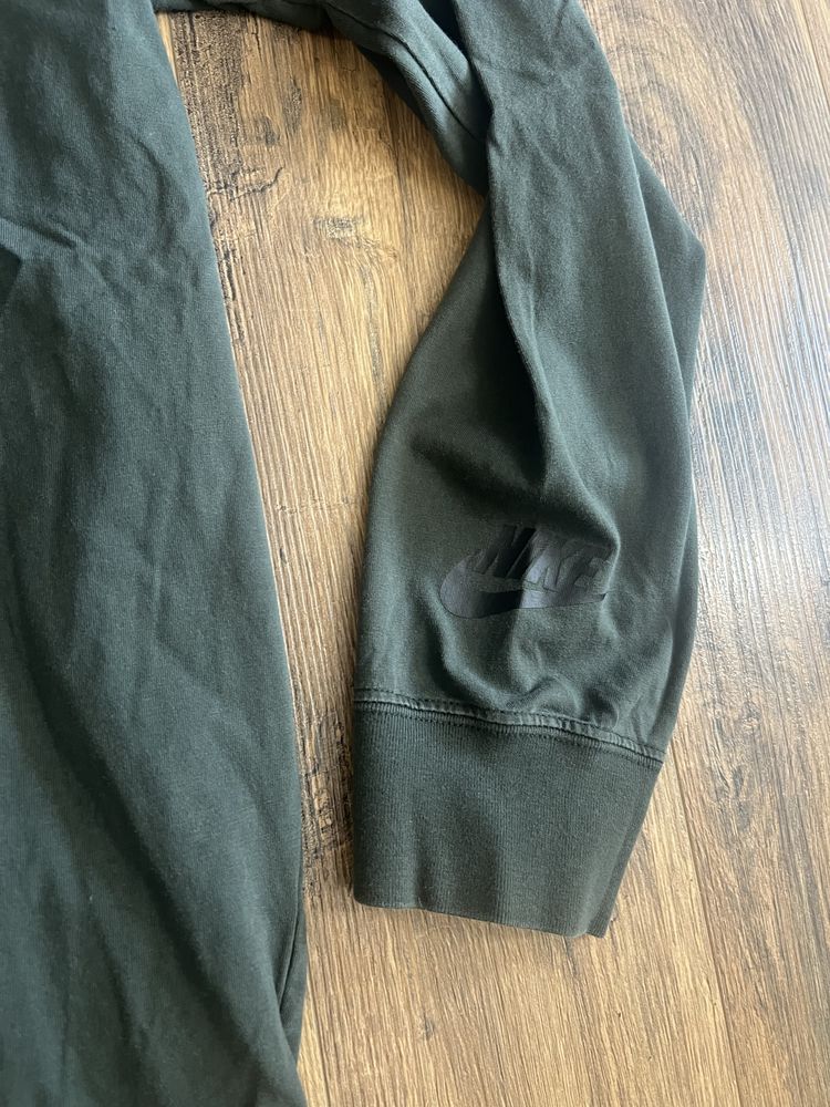 Nike Tee size M NWS