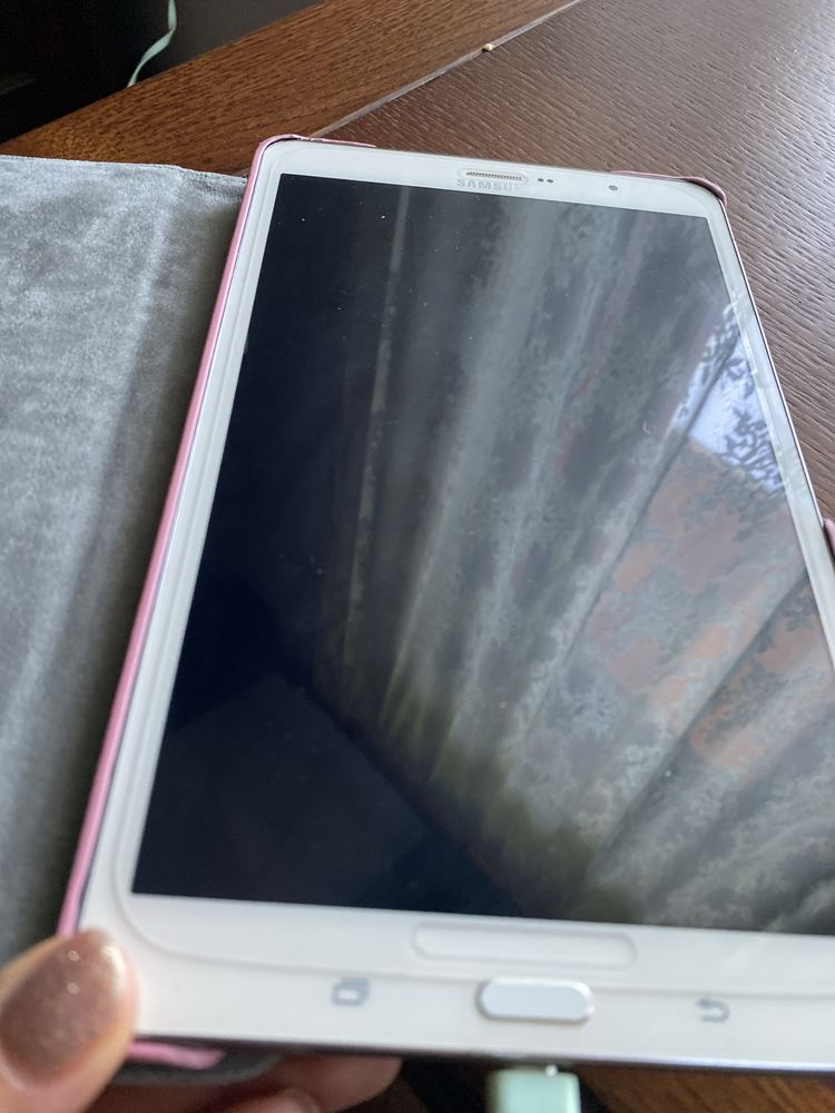Samsung galaxy tab pro SM - T 325 16 gb