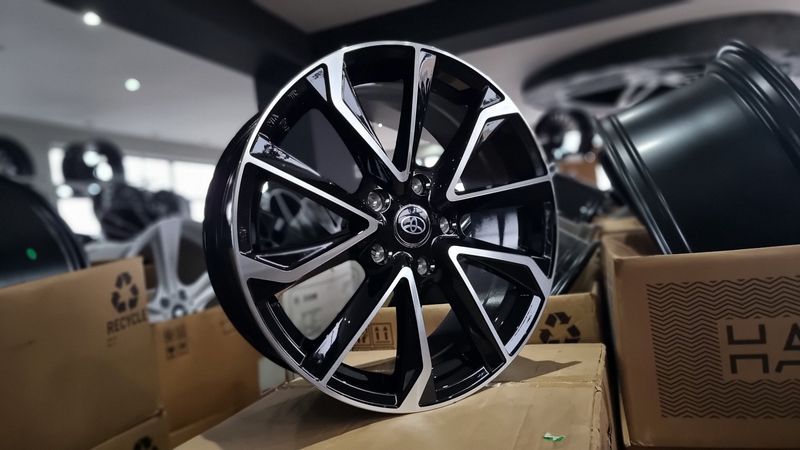 17цола/5x114.3/TOYOTA/5х114.3