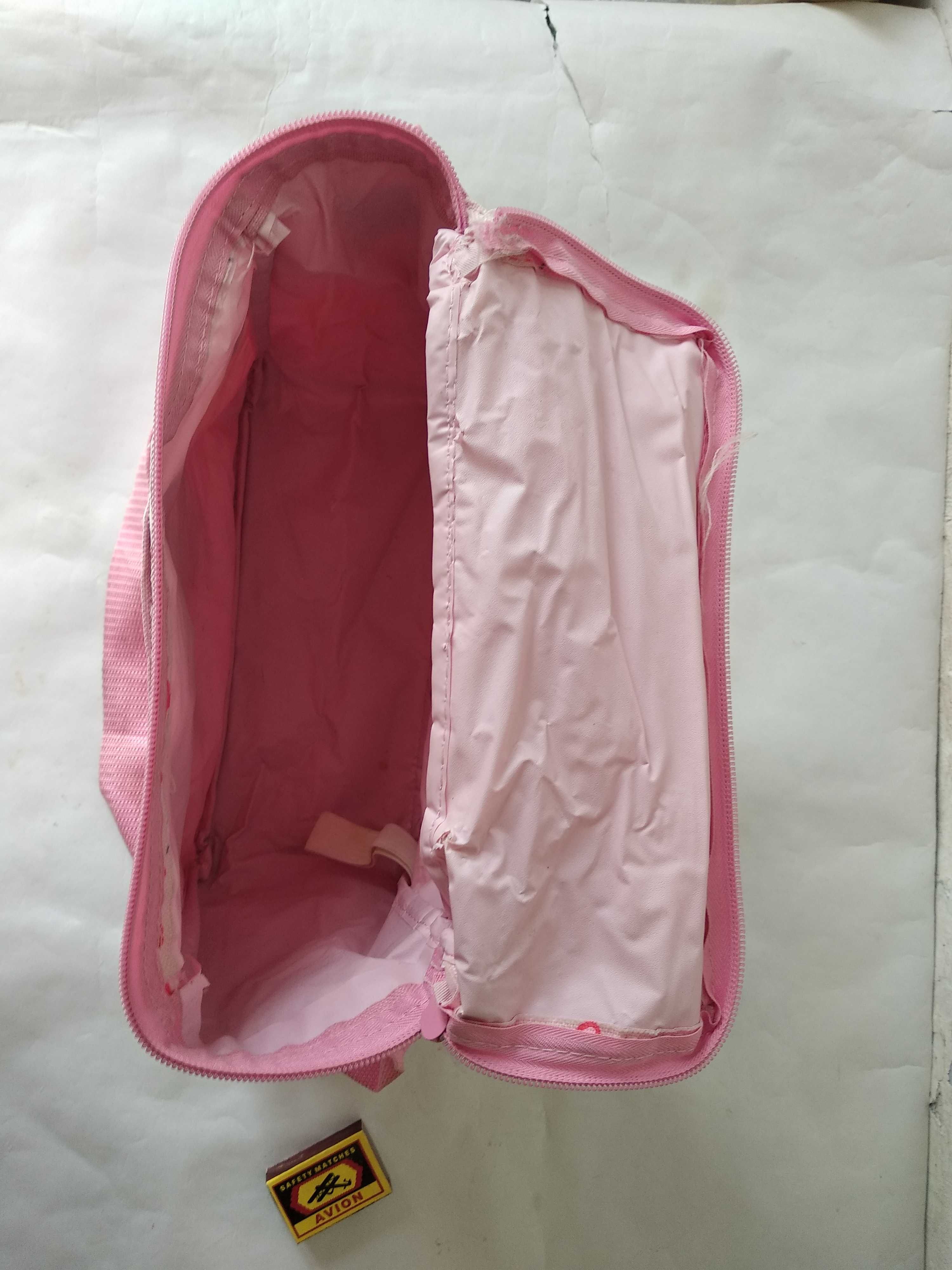 Сумка розового цвета для детских вещей, длина 24 см, высота 21 см