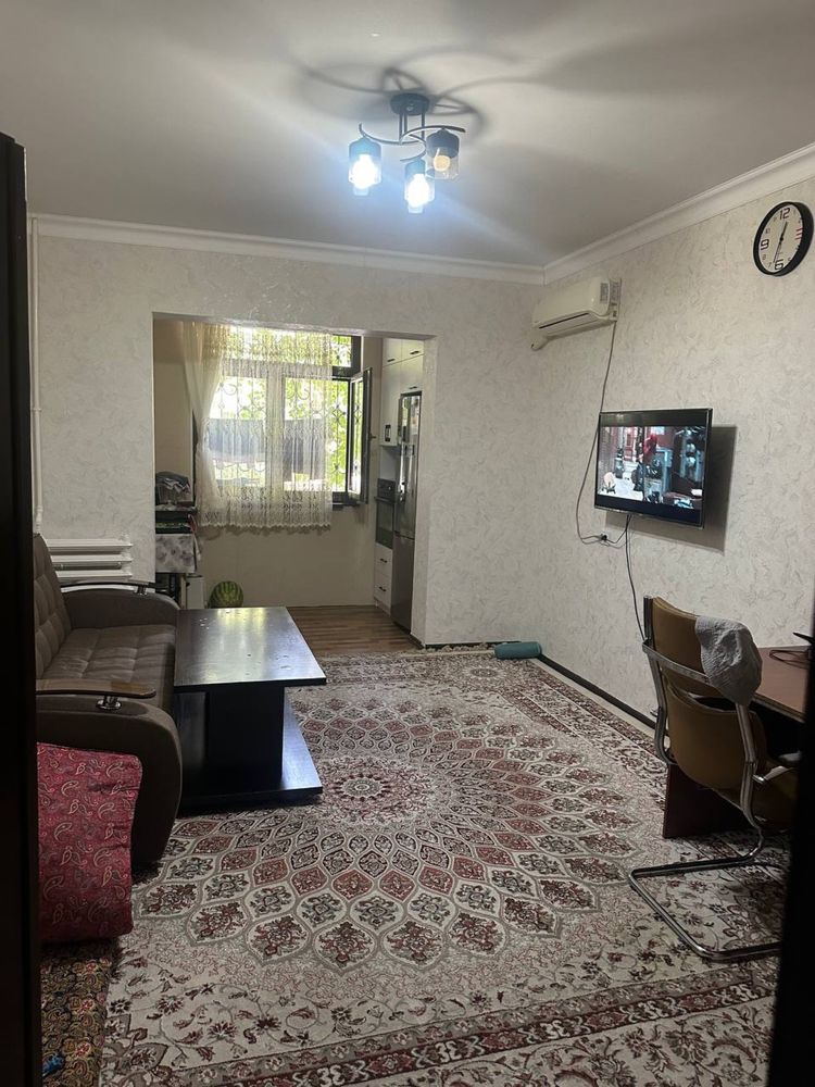 Продается квартира, переделана из 2-комнатной в 3-комнатную.