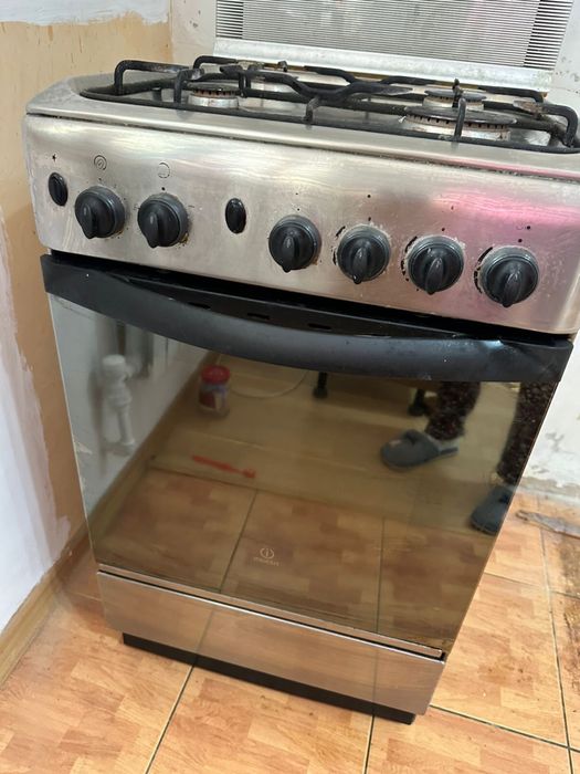 Indesit газовая плита/ духовка