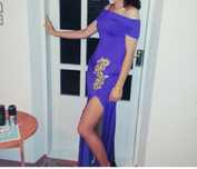 Rochie lunga cu slit pe picior