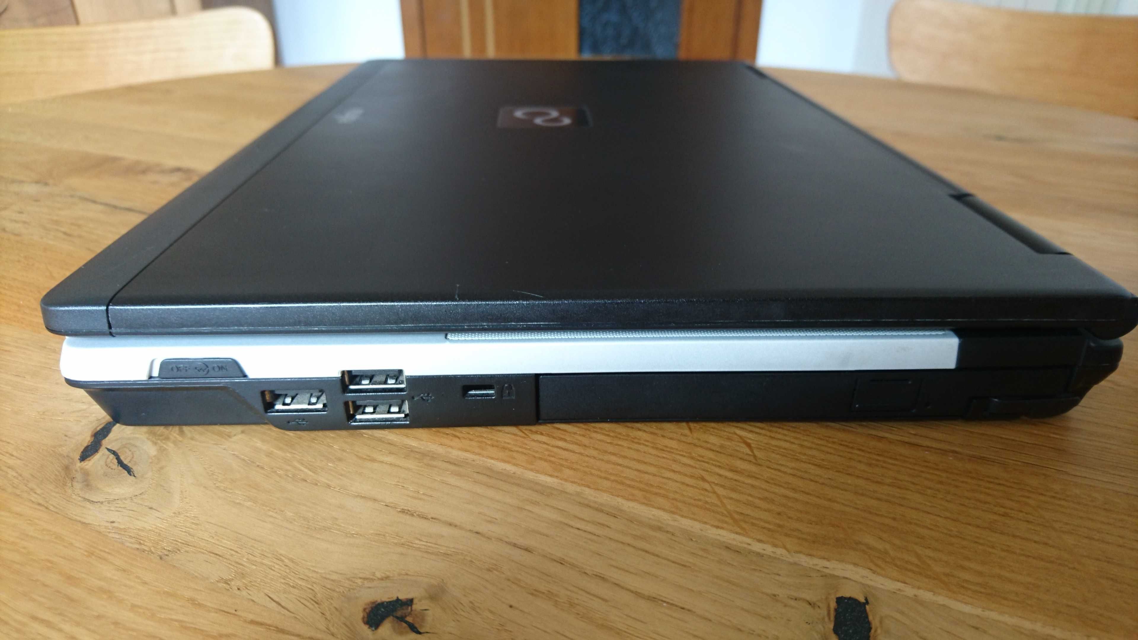 Лаптоп Fujitsu Celsius H710