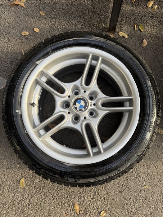 Комплект дисков BMW 66 стиль с новой зимней резиной
