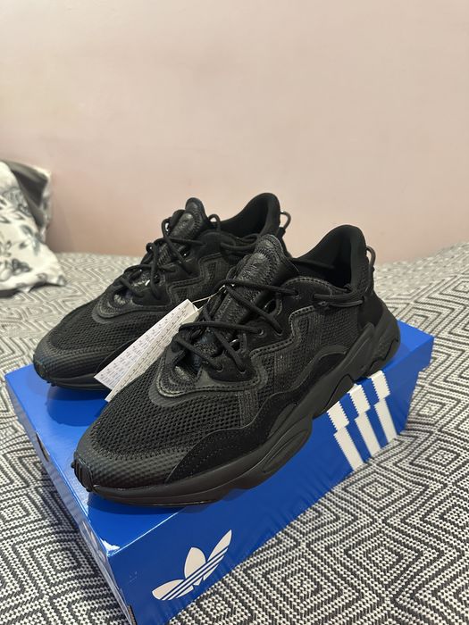 Adidasi Ozweego