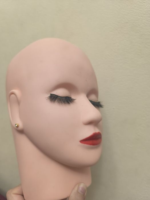 Маникен для наращивание ресниц 150 000