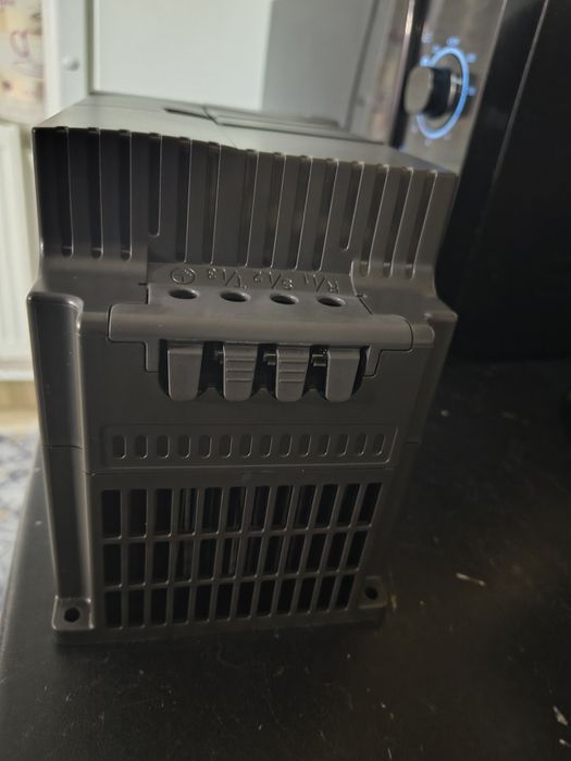 Convertizor de frecventa DELTA