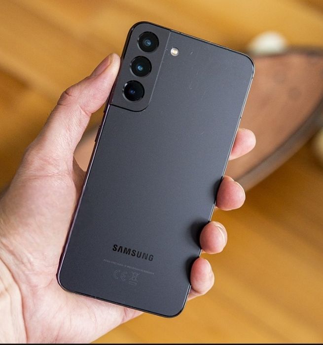 Парадам samsung S 22 плюс 256 г состояние отличный