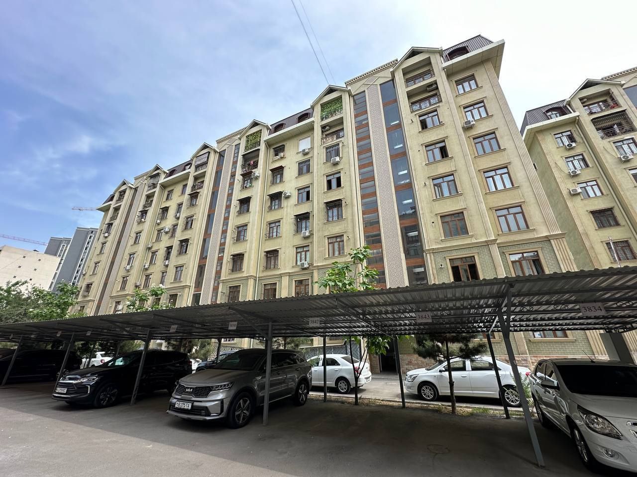 НОВОСТРОЙКА/ Паркентский/ 110м2 / 4/6/8/ 2 сан узла/ Парковочное место