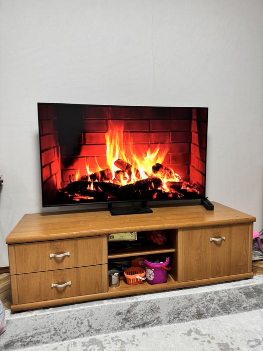 Продам мебель для тв зоны, комод с зеркалом