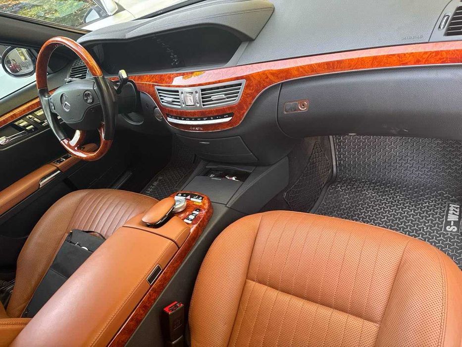 собственник Продает свой мерседес w221 S500